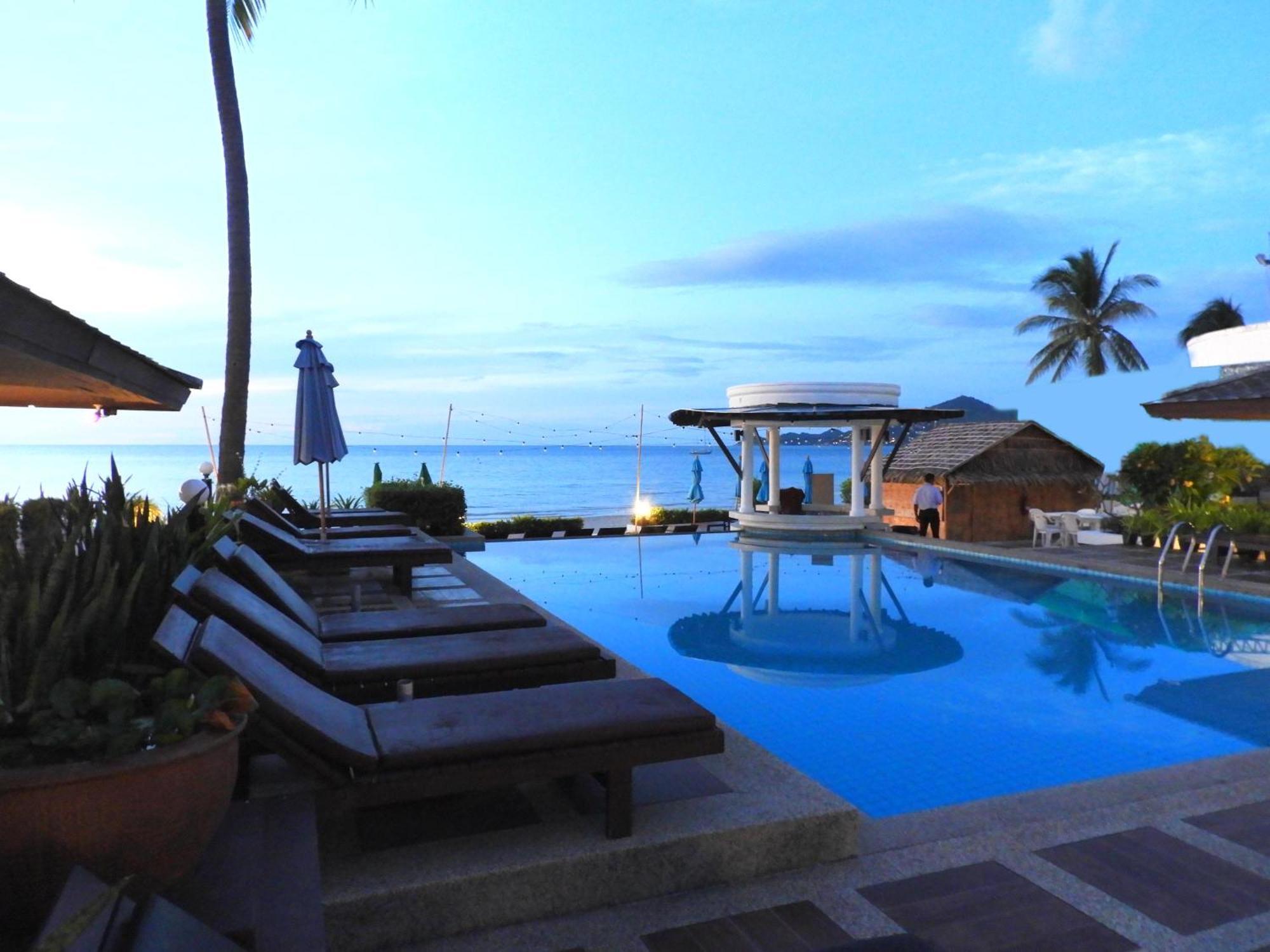 The Beachfront Hostel Nathon Bay Exterior foto